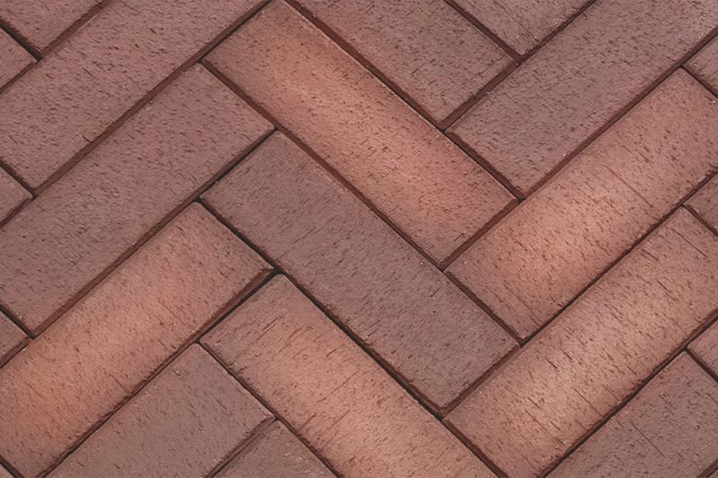 Клинкерная брусчатка ЛСР Ноттингем красный флэш лонг, 250*80*50 мм