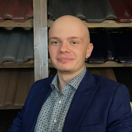 Антон Ломтев